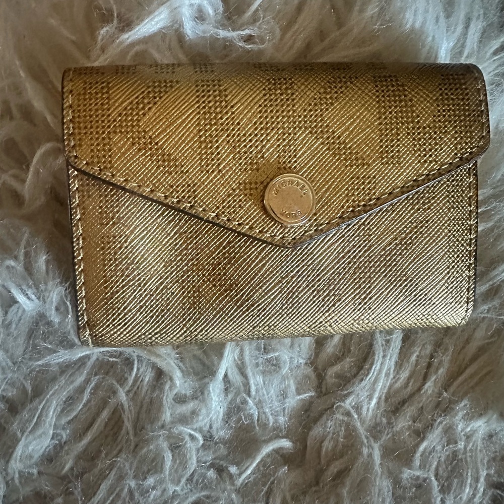 Michael Kors Gold Textured  Card Wallet